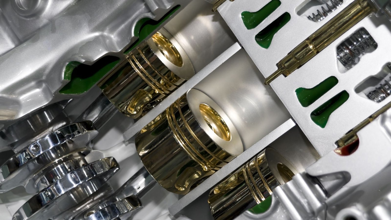 Potongan Piston dalam Silinder